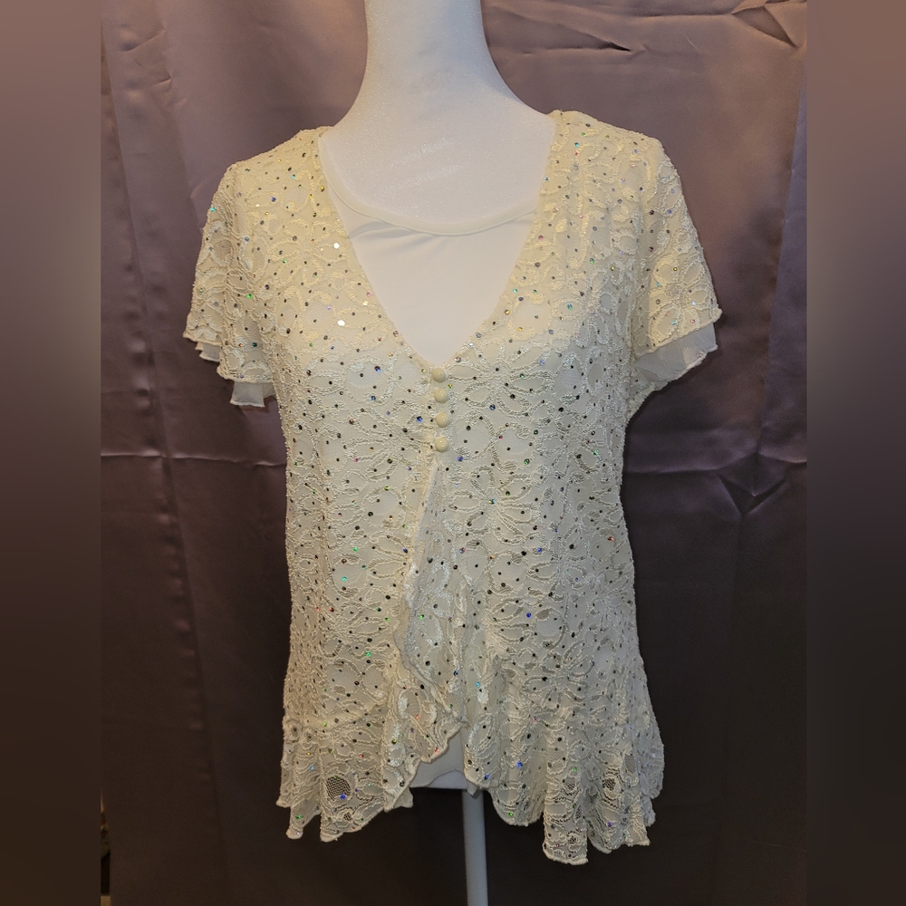 New Directions Creme Colored Lined Lace Blouse with Sequins. Size PXL